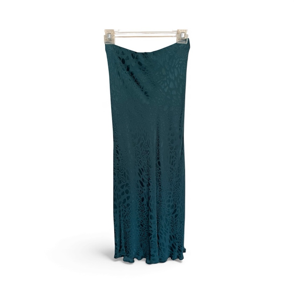 🐊 Green animal print skirt